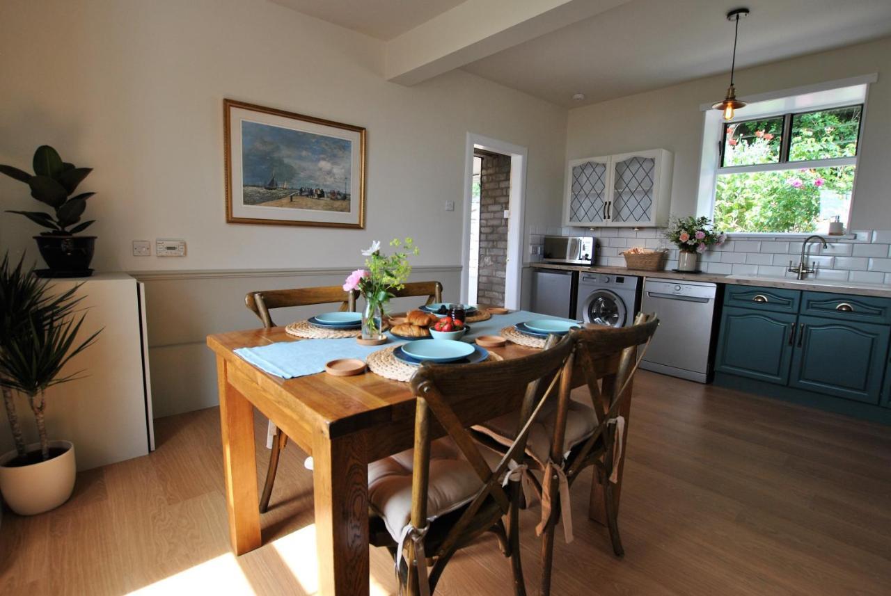 Clover Cottage Countryside Retreat With Sea Views Крейл Экстерьер фото