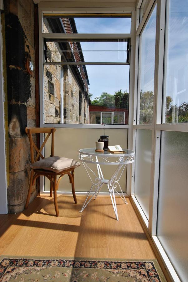 Clover Cottage Countryside Retreat With Sea Views Крейл Экстерьер фото